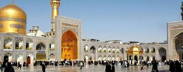 عکس طلبه در حرم امام رضا