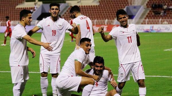 عکس مهدی قائدی با جام