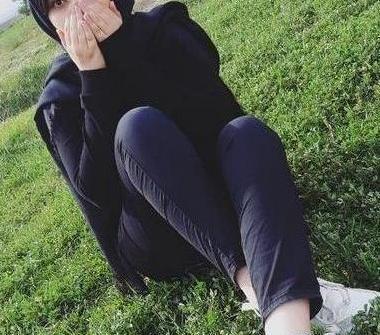 عکس فیک ایستاده