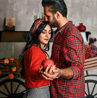 عکس ژست عکاسی برای یلدا