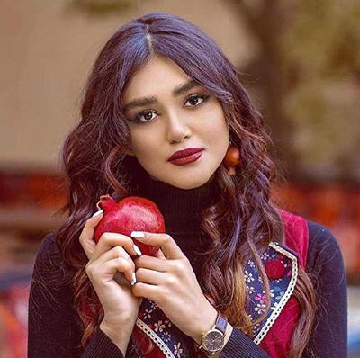 عکس ژست عکاسی برای یلدا