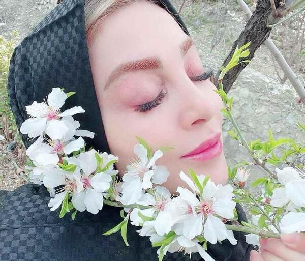عکس بچه ژیلا صادقی
