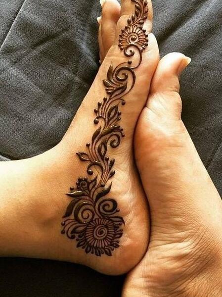 عکس از حنا روی دست