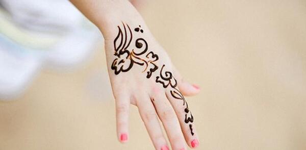 عکس از حنا روی دست