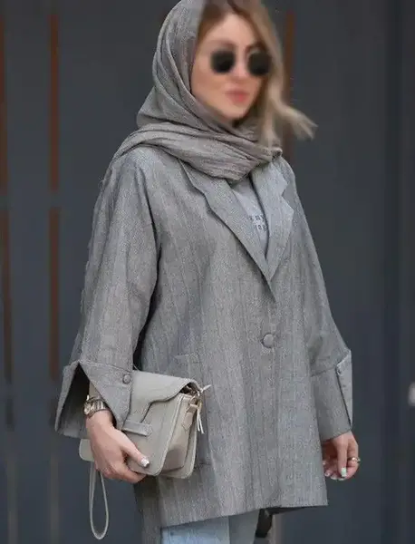 عکس مانتو کوتاه جلو باز