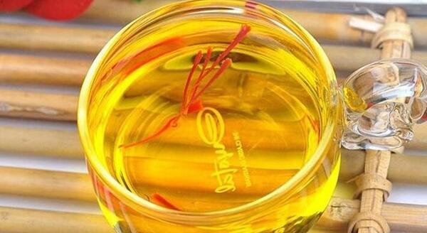 عکس چای زعفران نیوشا