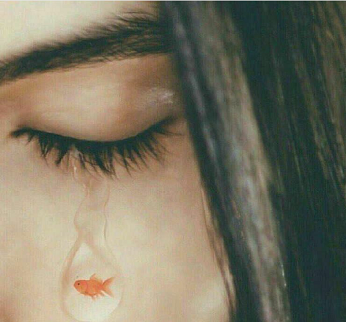 عکس نوشته چشمان پر از اشک