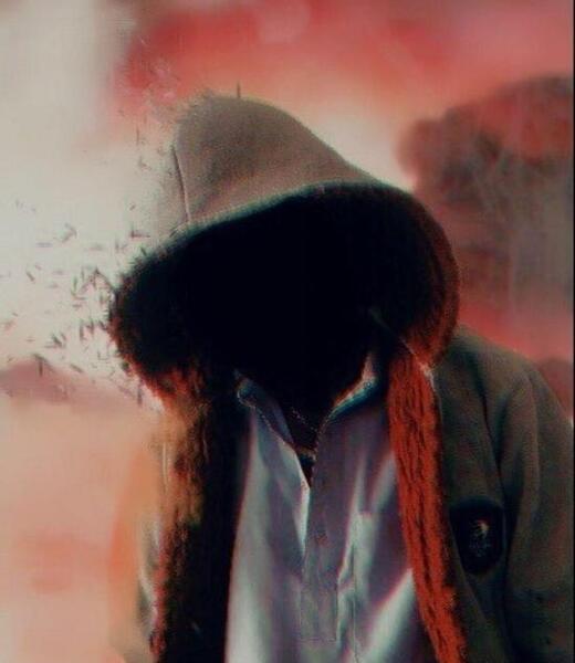 عکس مرد تنها و غمگین
