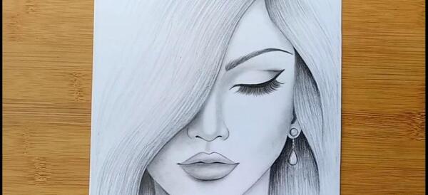 عکس نقاشی صورت دختر ساده