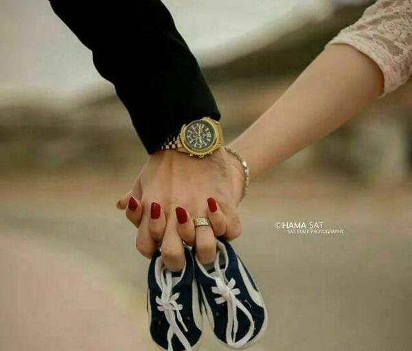عکس نوشته خوشبختی یعنی من و تو ثمره عشقمون