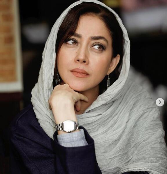 عکس پای بهاره کیان افشار در اینستا
