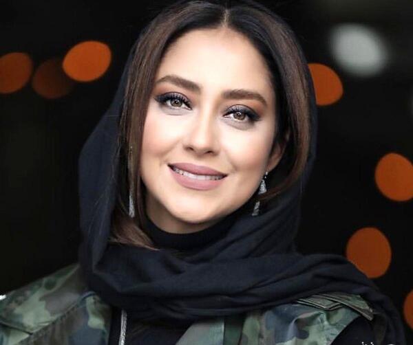 عکس پای بهاره کیان افشار در اینستا