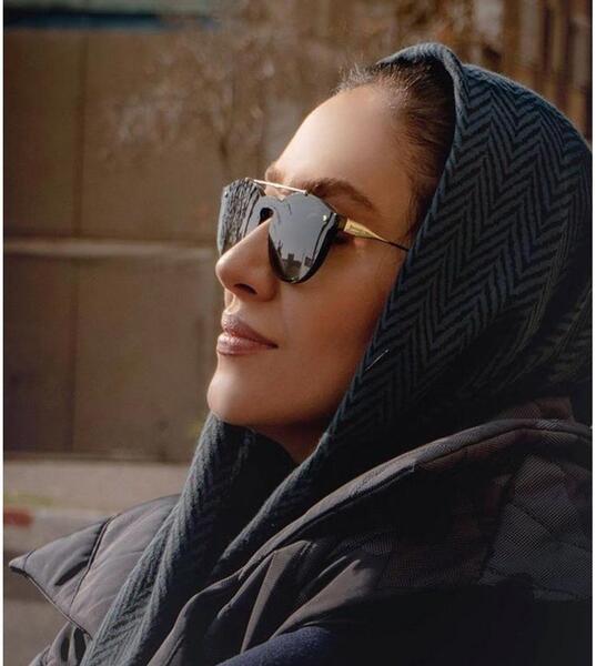 عکس پای بهاره کیان افشار در اینستا