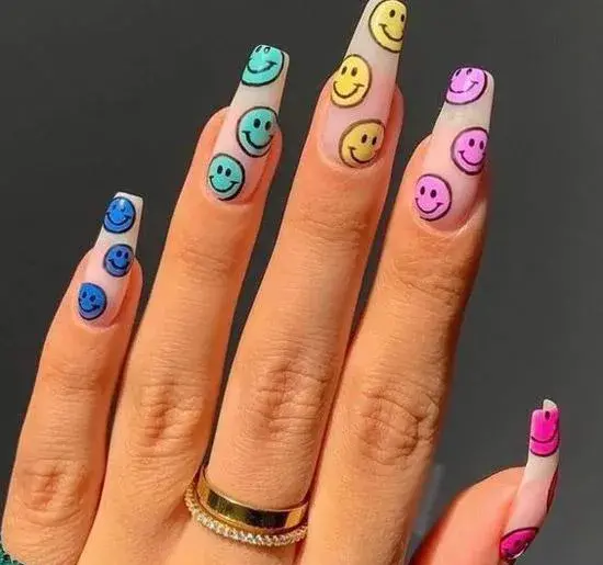 عکس ژلیش ناخن عروسکی