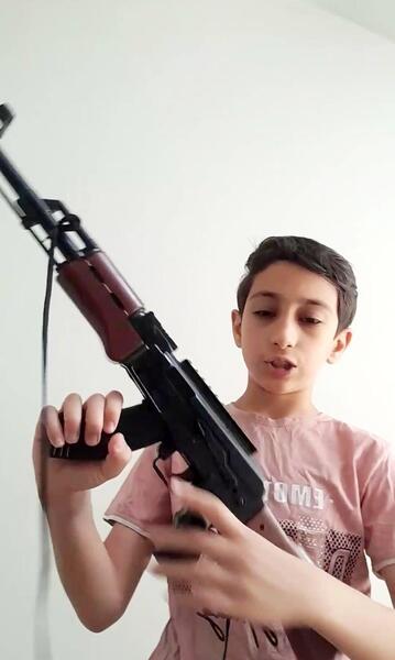 عکس تفنگ اسباب بازی ژسه