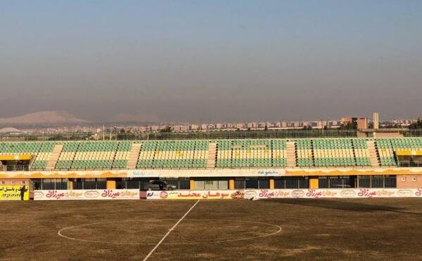 عکس ورزشگاه یادگار امام قم