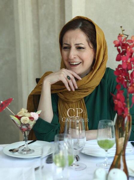 عکس شقایق دهقان و فرزندانش