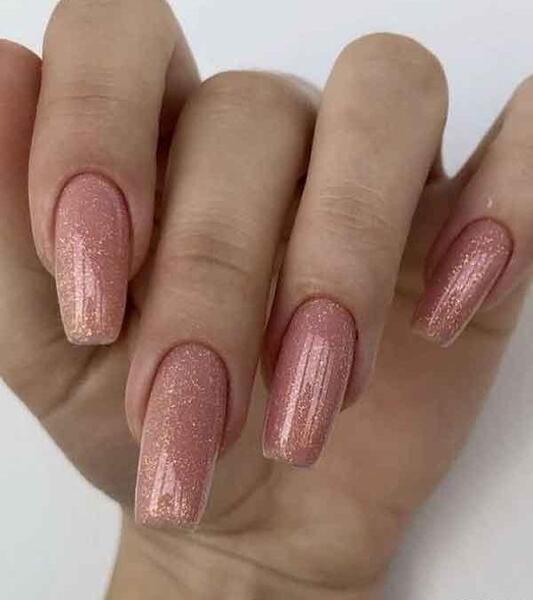 عکس کاشت ناخن هلویی اکلیلی
