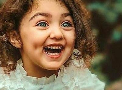 عکس نقاشی چهره خندان