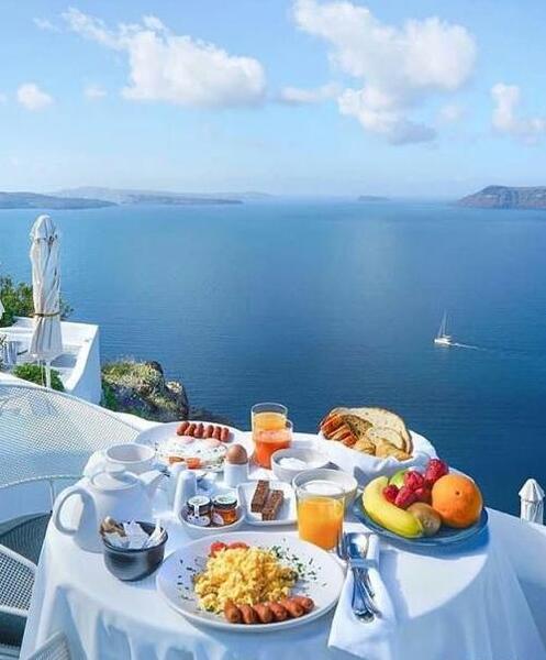عکس دریا صبحانه