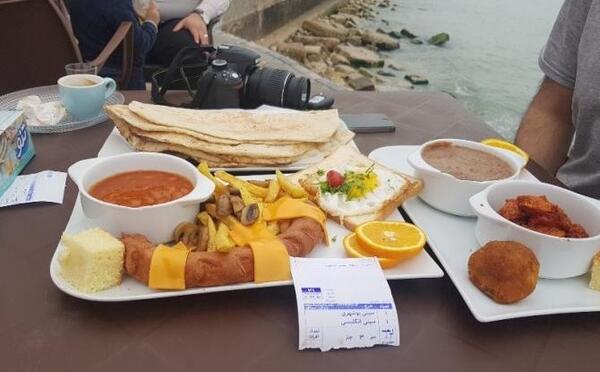 عکس دریا صبحانه