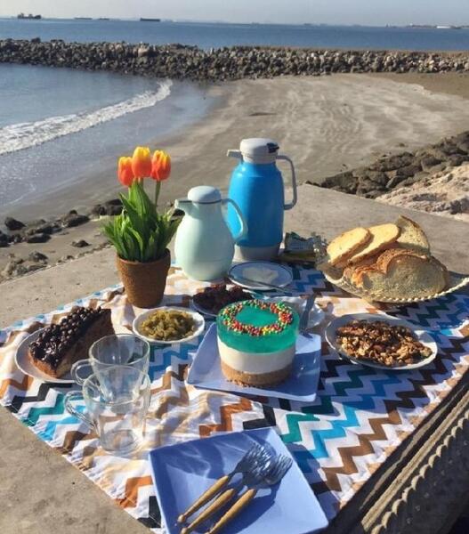 عکس دریا صبحانه