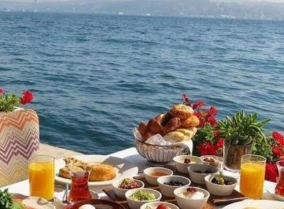 عکس دریا صبحانه