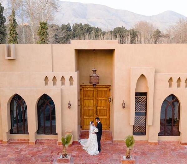 ژست عکس قشم