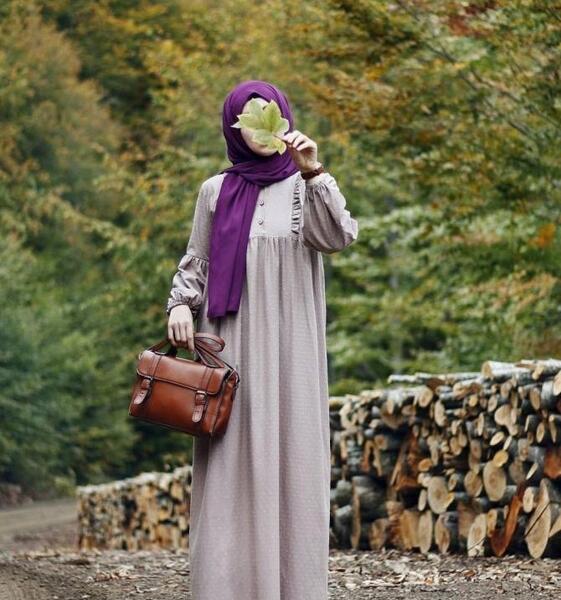 عکس با حجاب گوگوش