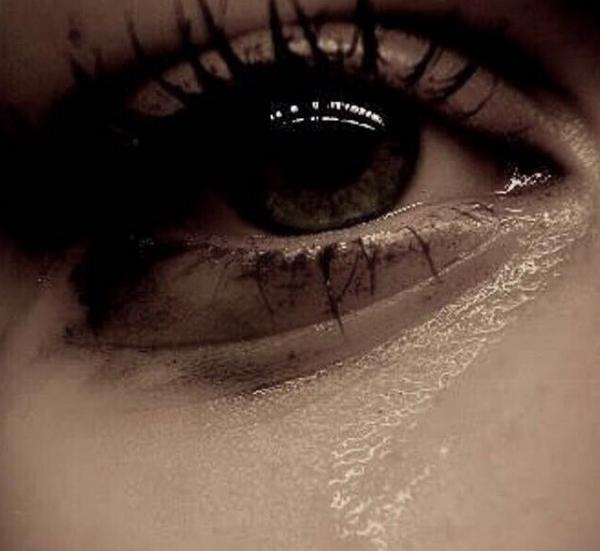 عکس گریه ی دختر برای پروفایل
