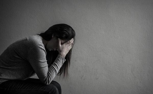 عکس گریه ی دختر برای پروفایل
