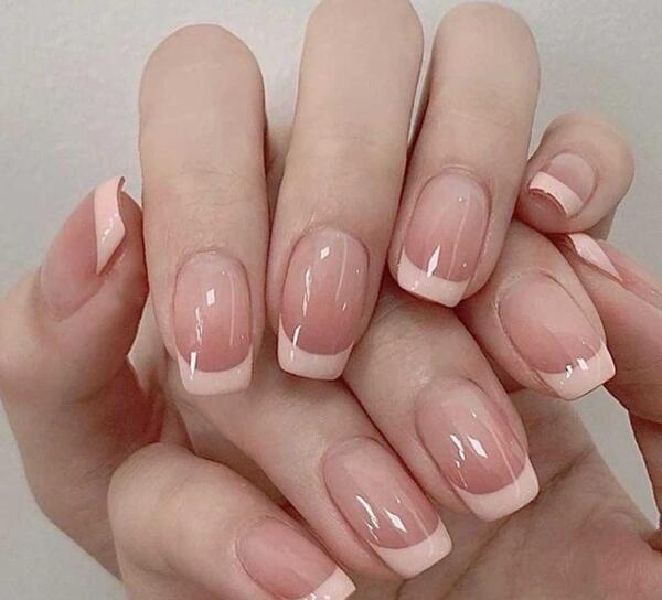 عکس طرح ناخن فرنچ جدید