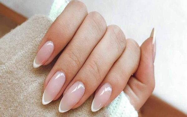عکس طرح ناخن فرنچ جدید