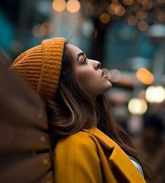 عکس دختر بچه غمگین زیبا