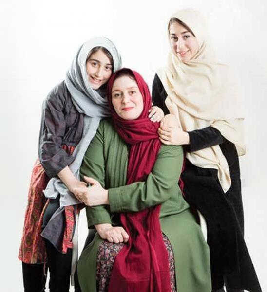 عکس ژاله صامتی بدون ارایش