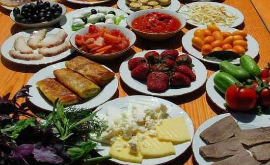 عکس سفره افطار طبیعی