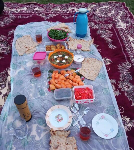 عکس سفره افطار طبیعی