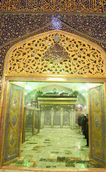 عکس گوشی در حرم امام رضا
