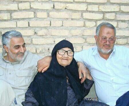عکس مادر قاسم سلیمانی