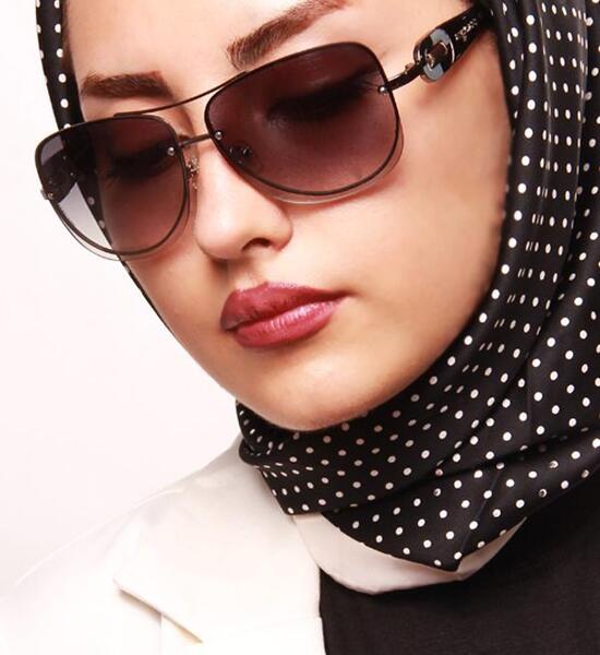 عکس زنانه با عینک