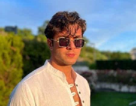 عکس آسیه و دوروک غمگین