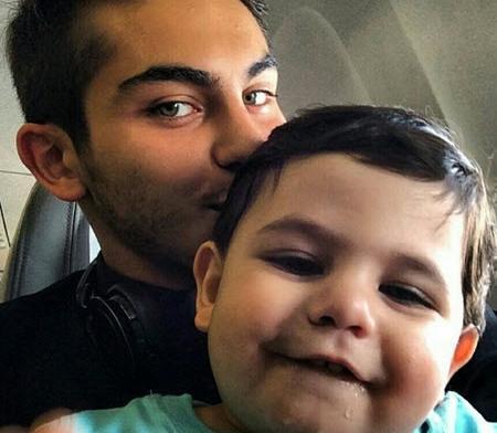 عکس ارسلان قاسمی با ترلان پروانه