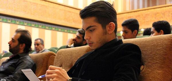 عکس ارسلان قاسمی با ترلان پروانه
