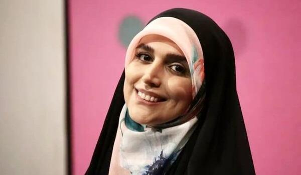 عکس مجری زن چادری به خانه برمیگردیم