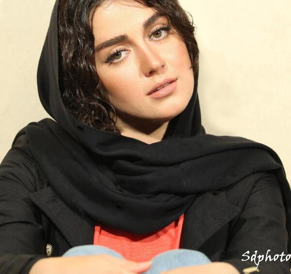 عکس چشمان افسانه پاکرو