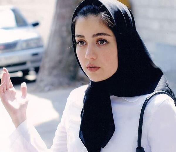 عکس چشمان افسانه پاکرو