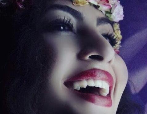 عکس پروفایل دخترونه لبخند