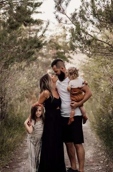 ژست عکس مادر و دختر بزرگ