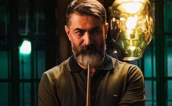 عکس پسر خوشتیپ با ریش و عینک