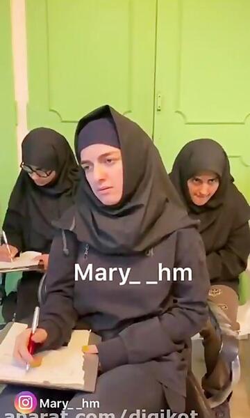 عکس خنده دار مدرسه دخترانه
